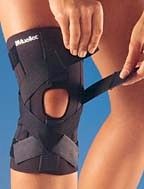 Фиксаторы, бандажи - Колено, Mueller Wraparound Knee Brace,  ортопедия